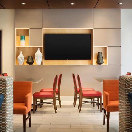 Holiday Inn Express & Suites - Middletown By Ihg Exterior foto